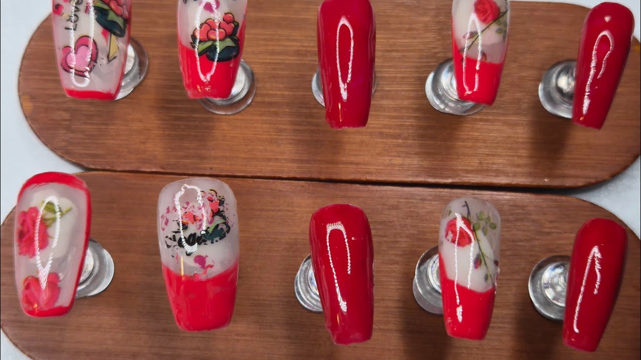Pressons/ using foil  #Valentine #nailart #pressonnails 