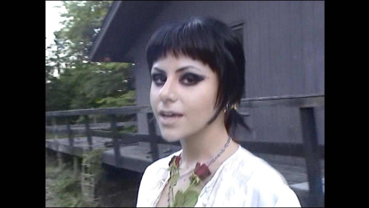 Taraneh - Bummer (Official Video)