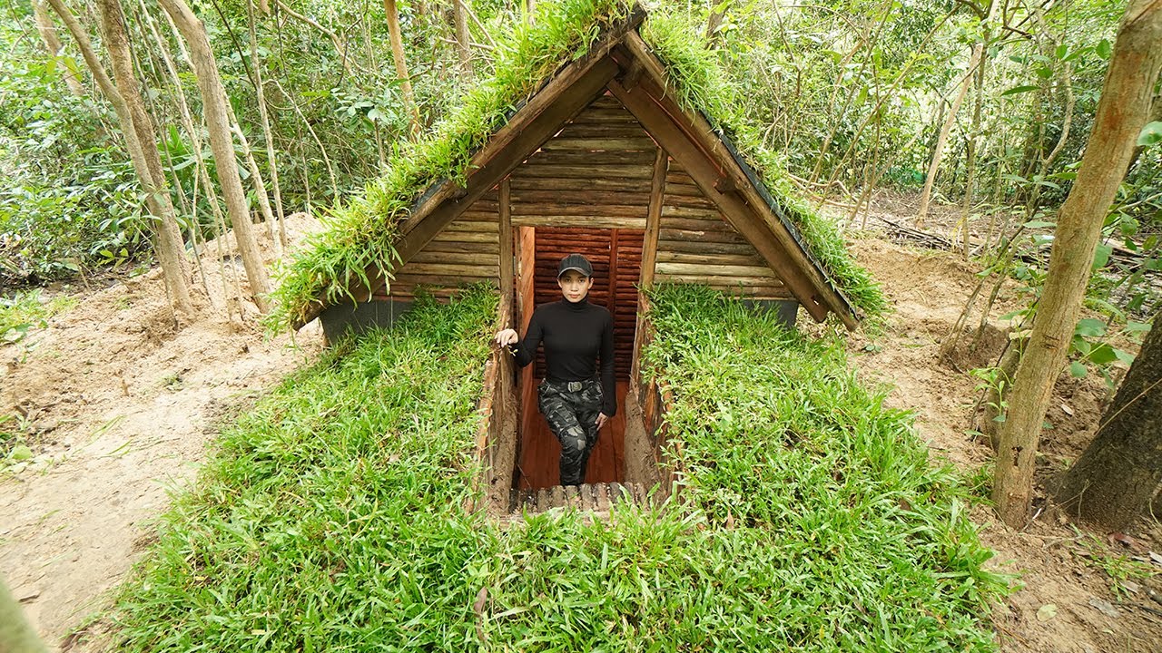 15days Rainy Season Building Complete Underground Survival Bushcraft shelter in wild