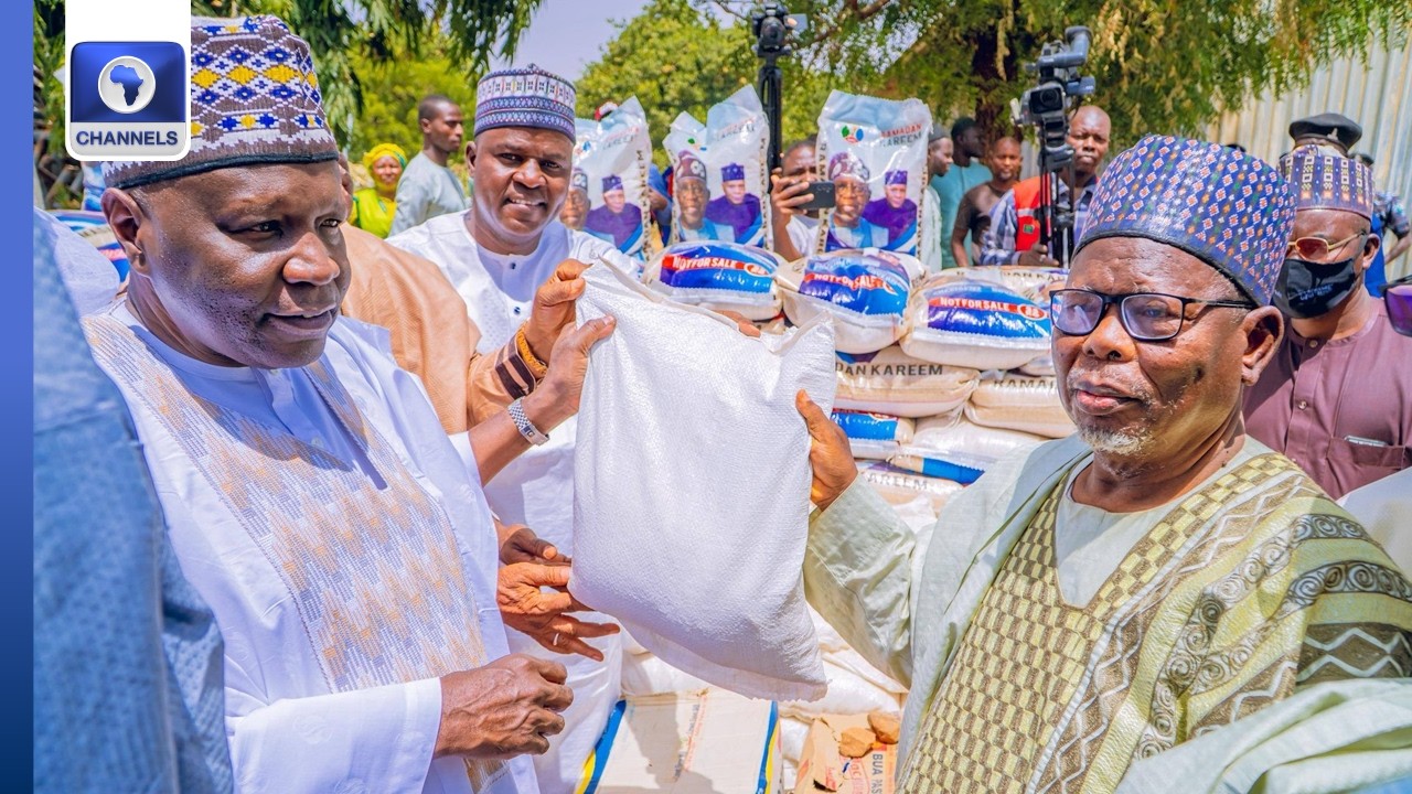 Gov. Yahaya, NGOs Share Palliatives To Vulnerable Families