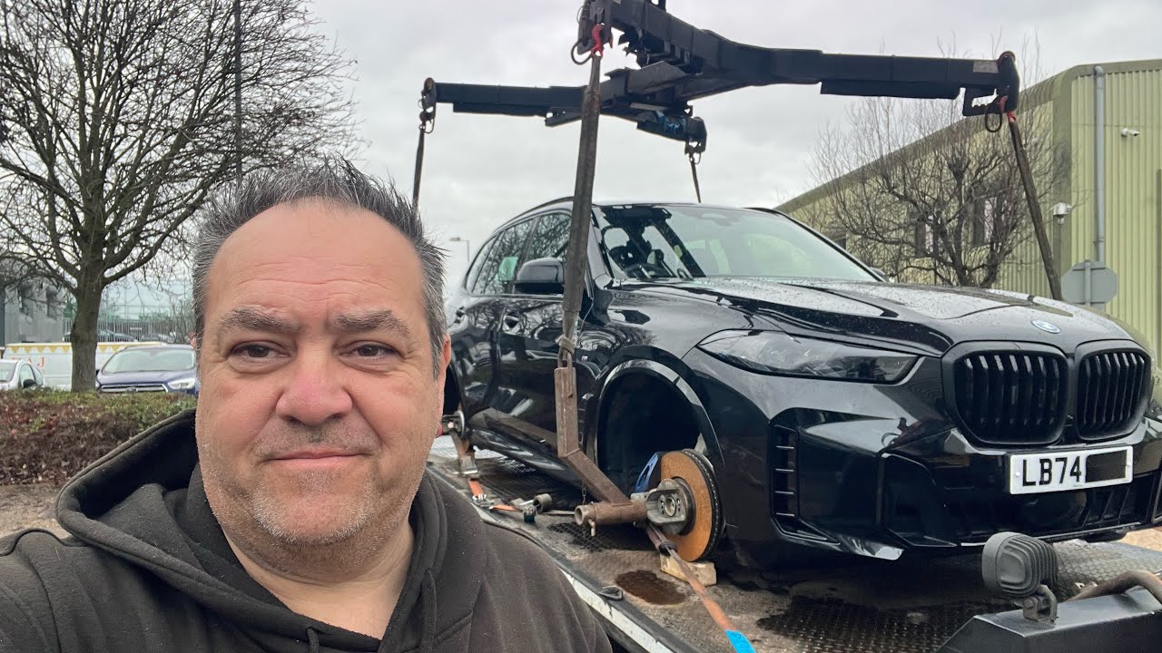 Колеса от BMW X5 украдены