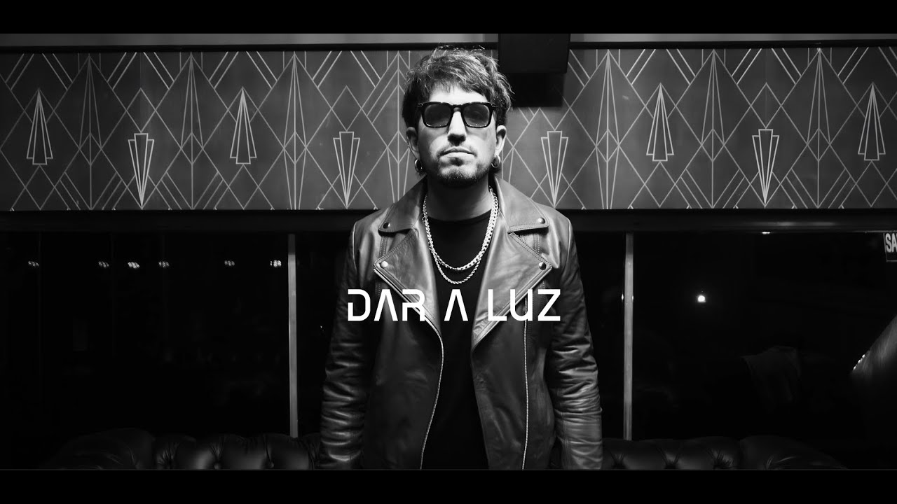 DAR A LUZ - Intro (En Vivo Café Berlín)