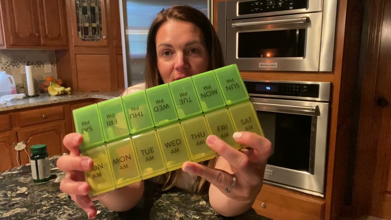 Review of Large Pill Organizer,Fullive AM PM Pill Box,Portable 7 Day Medicine Organizer