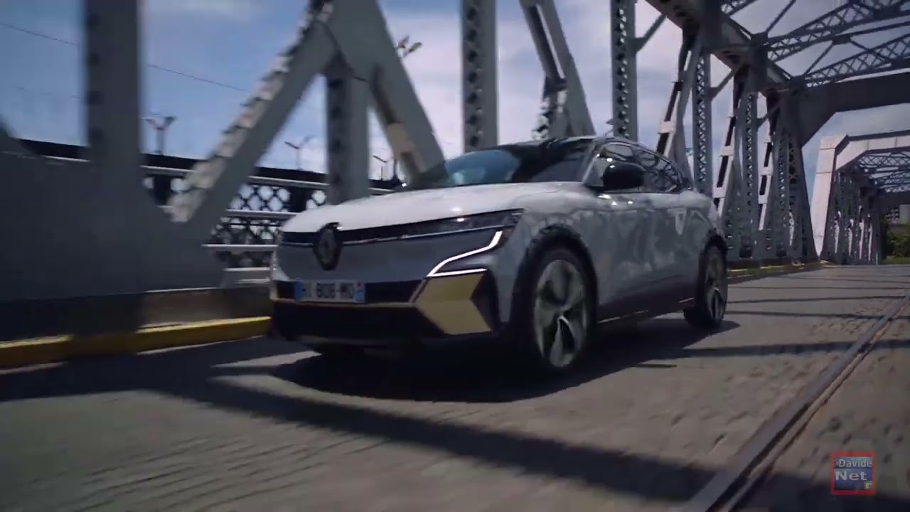 GUIDA RENAULT MEGANE E-TECH ASSISTENZA ALLA GUIDA ATTIVA