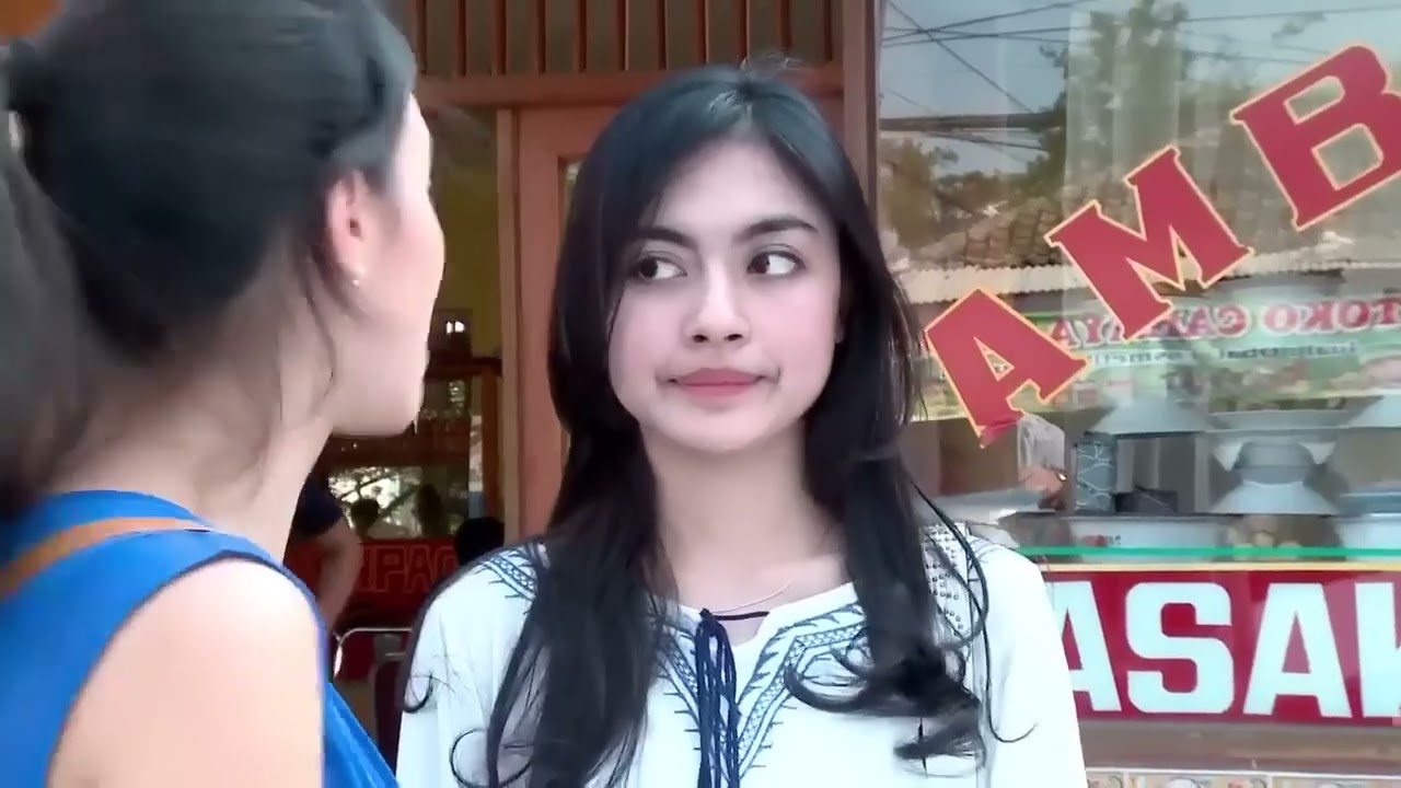 FTV TERBARU - KETIKA SAHABAT SETIA MEREBUT HATI GEBETAN KESUKAAN KITA