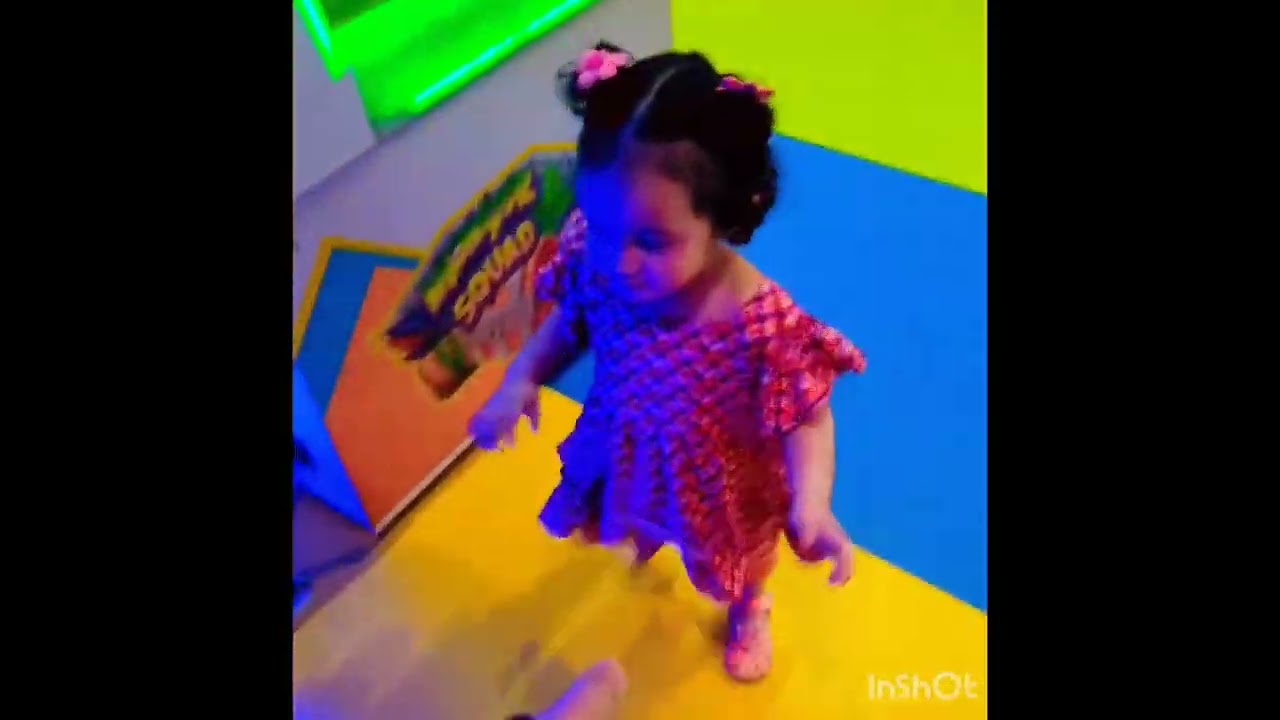 Hum Gaye Mall Aur PlAn hua change#foryou #viral #trending #viralvideo #shortsfeed #fyp 