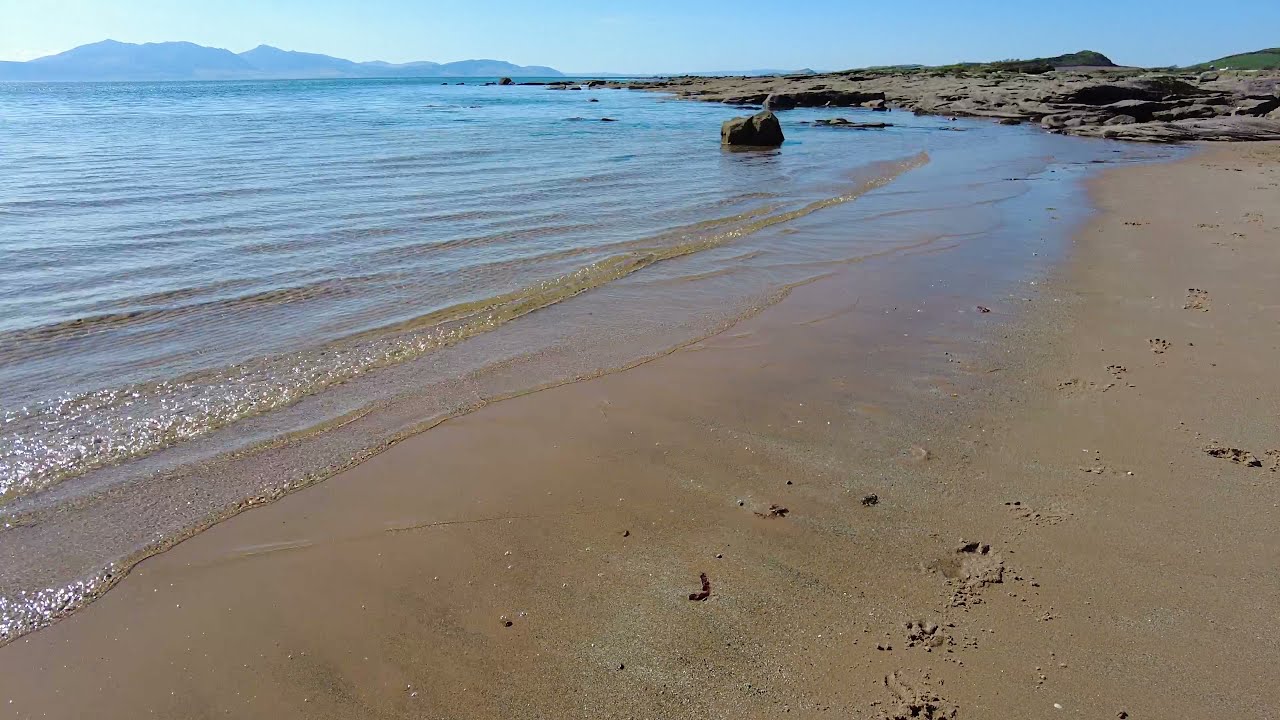 RELAX...  [4K]  |  Firth of CLYDE  |  Seamill, Ayrshire. SCOTLAND  |  The Shoreline  |  Turning tide