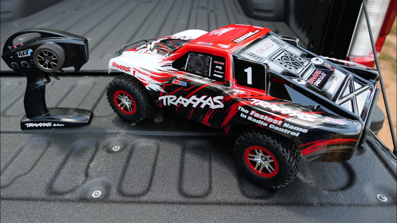 Traxxas Slash 4x4 VXL | Unboxing and First Run!