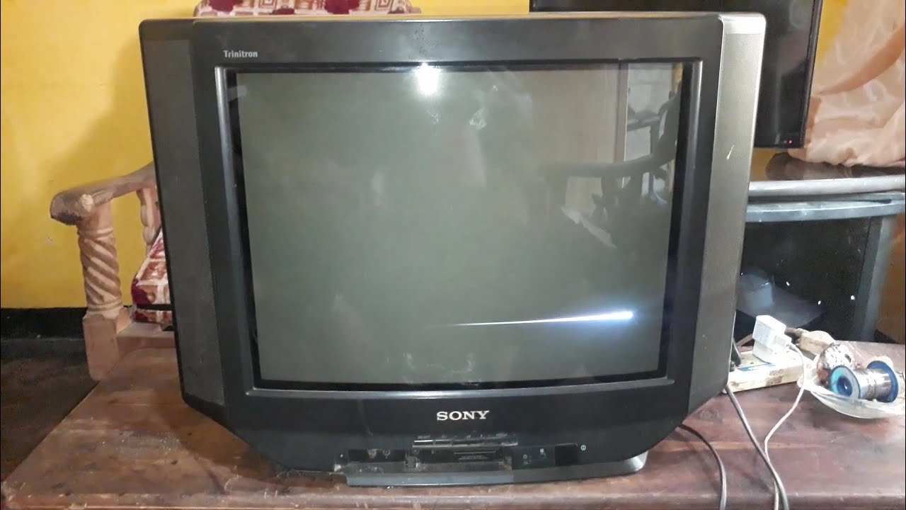 CRT TV has only a line in the middle of the display No images Noise ok ( sinhala )