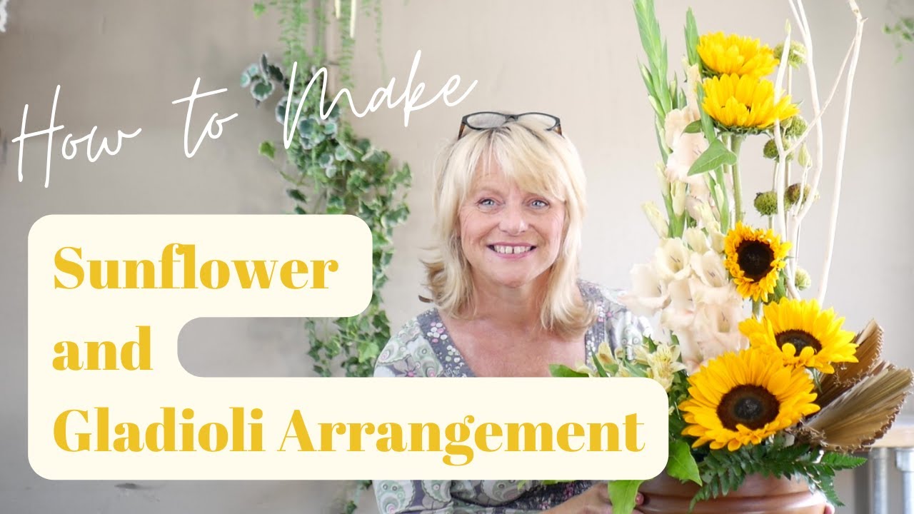 How to make a  flower arrangement with Sunflowers  - HOW TO ARRANGE FLOWERS IN FOAM
