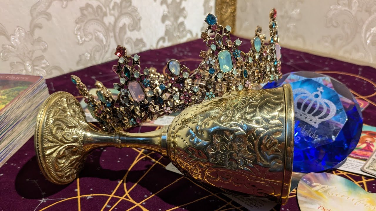 Jemand hat Angst sich tiefer auf dich einzulassen, aber die Liebe zu dir wird siegen ❤️👑