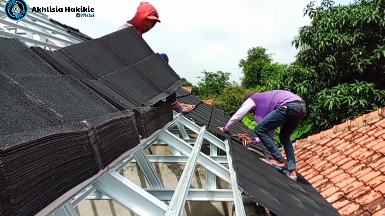 Pasang genteng metal Koko roof berpasir #kokoroof #gentengmetalsimantap