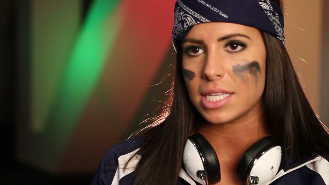 LFL | 2012 | PLAYER FEATURE | ANGELA RYPIEN