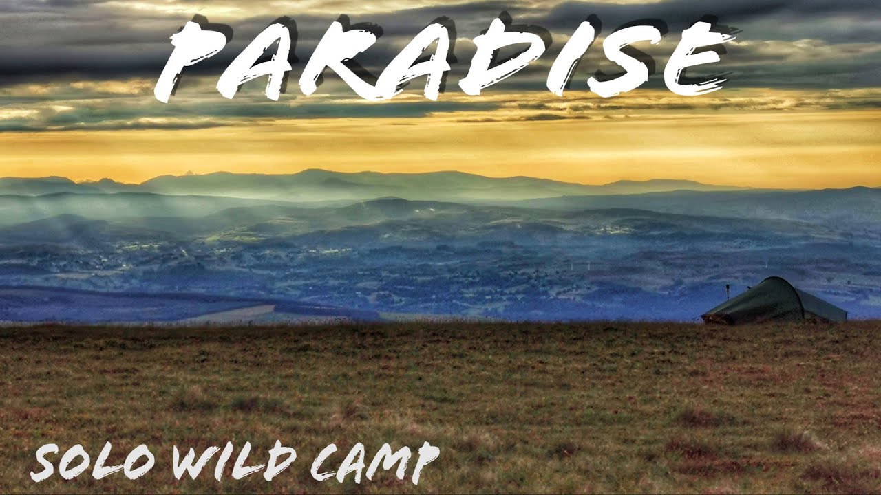Solo wild camping in the Hilleberg Akto / Summit wild camp / Cadair Berwyn / Just me and my camera
