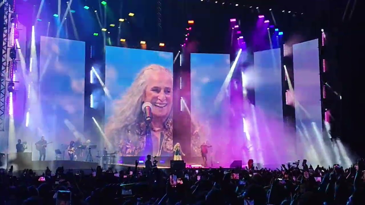 Caetano Veloso e Maria Bethânia - Voando pro Pará e Odara - Tour Caetano& Bethânia - Belém (PA)