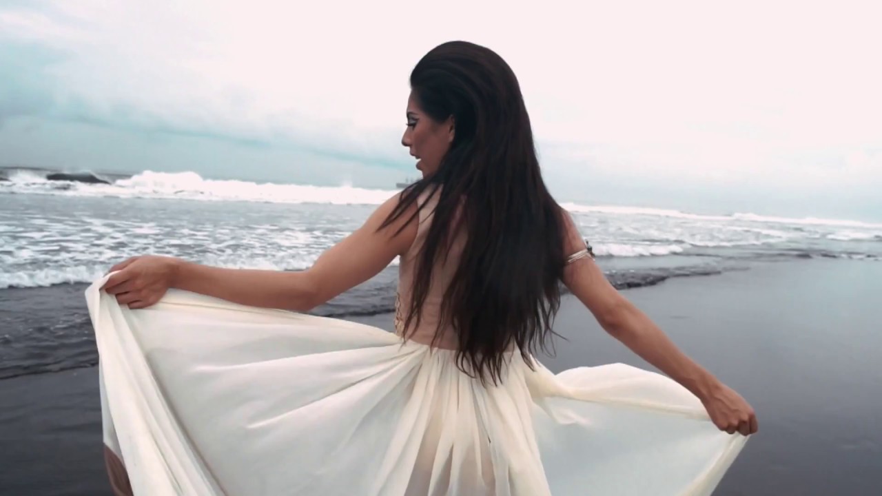 LLEVAME A VOLAR - Fabiola Roudha ft. Mr.Fer