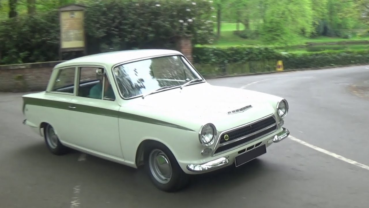 Classic Sports & Vintage Cars Leaving a UK Classic Car Show 2022