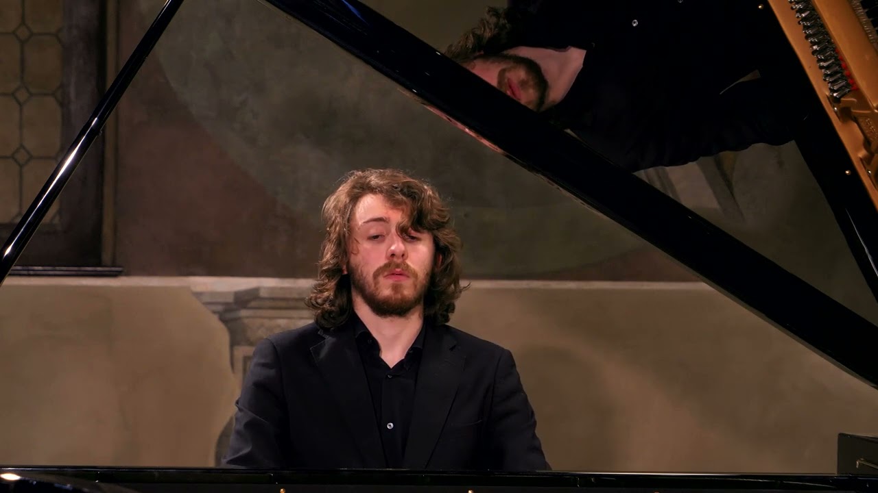 Schumann Etüden in Form freier Variationen über ein Beethoven'sches Thema WoO 31, Paolo Salvi, piano