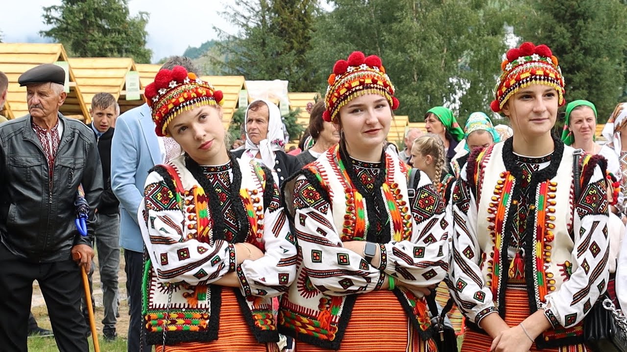 Як на Косівщині на благодійному фестивалі із традиціями гуцулів знайомили