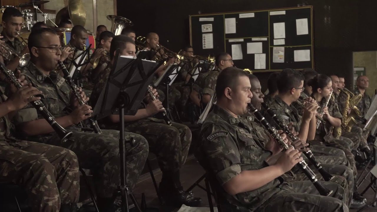 EXÉRCITO BRASILEIRO - BANDA DO 4 BIL - CANÇÃO DA INFANTARIA