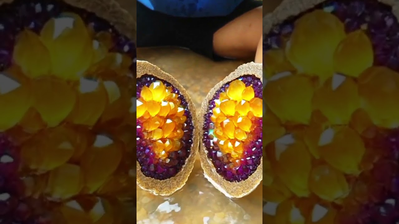 seconds of discovery of crystal stones #goldhunting #goldcollector #satisfying #nature