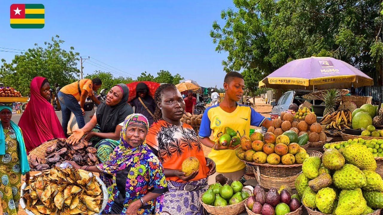 Afrykański Dzień Targowy w Lom&eacute;, Togo 🇹🇬 Afryka Zachodnia