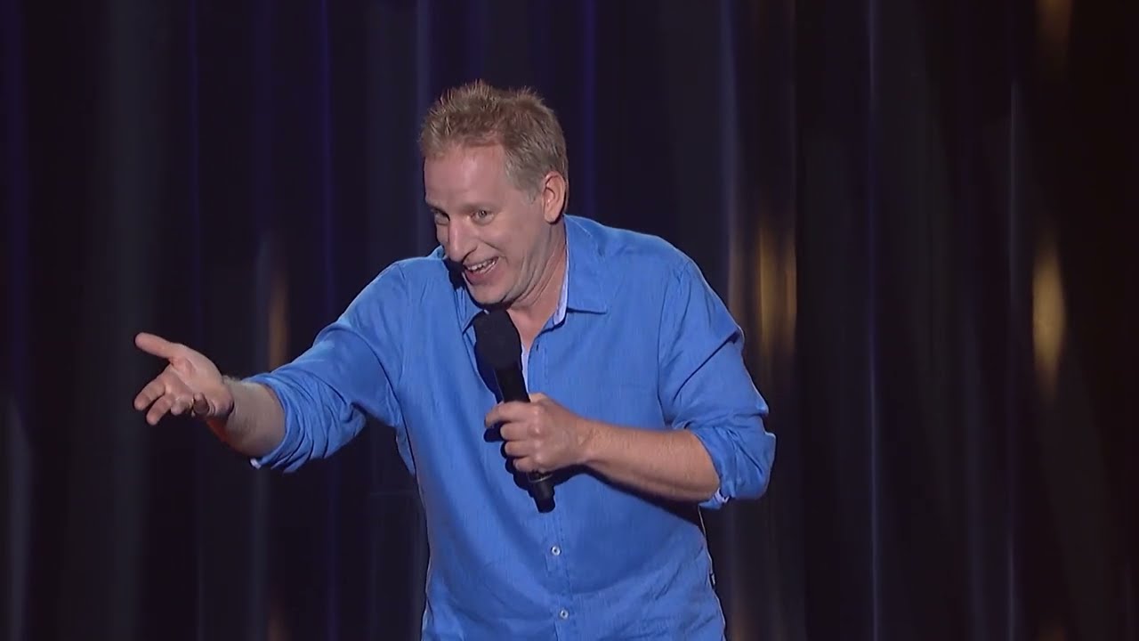 FRAN&Ccedil;OIS MASSICOTTE FAIT UNE VENTE DE GARAGE !  | TRAIT D&rsquo;HUMOUR