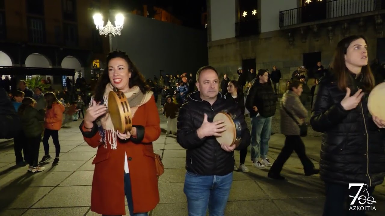 Hiri Gutunaren 700. urteurrenaren ospakizuna kanpai hots eta trikiti doinuekin (2024-1-4)