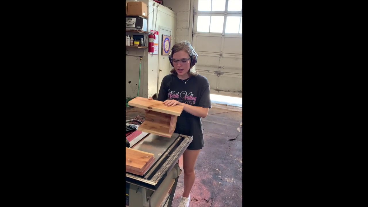 How to Build a Barn Swallow Birdhouse