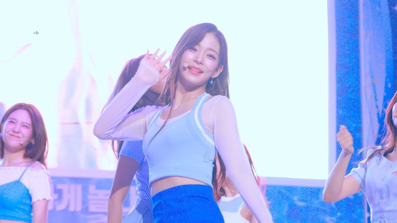 [4K] 190727 프로미스나인 이채영 - 두근두근 직캠 (Fromis_9 Leechaeyoung - DKDK fancam) @경주 핫서머 버블 페스티벌