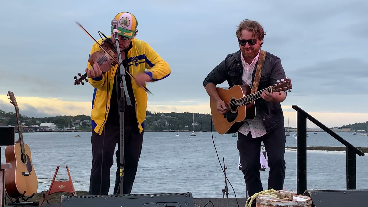 Sleepy Maggie — Ashley MacIsaac and Chris Babineau