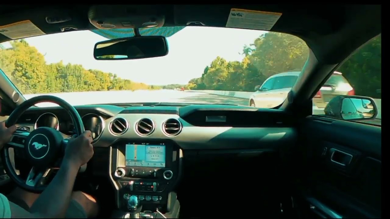 5.0 Mustang evades police | High Speed Chase |