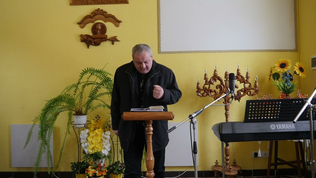 Лицемірство.