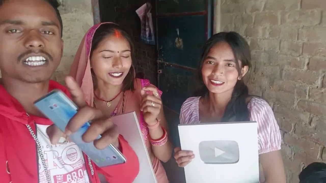 Rcb कॉमेडी भैया से मिलकर बहुत अच्छा लगा जिसको भी आईडी बनवाना है भैया लोग संपर्क करें 👈🥰🙏♥️