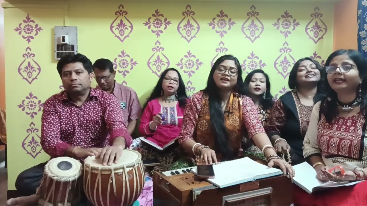 আমার ভিতর বাহিরে অন্তরে। 