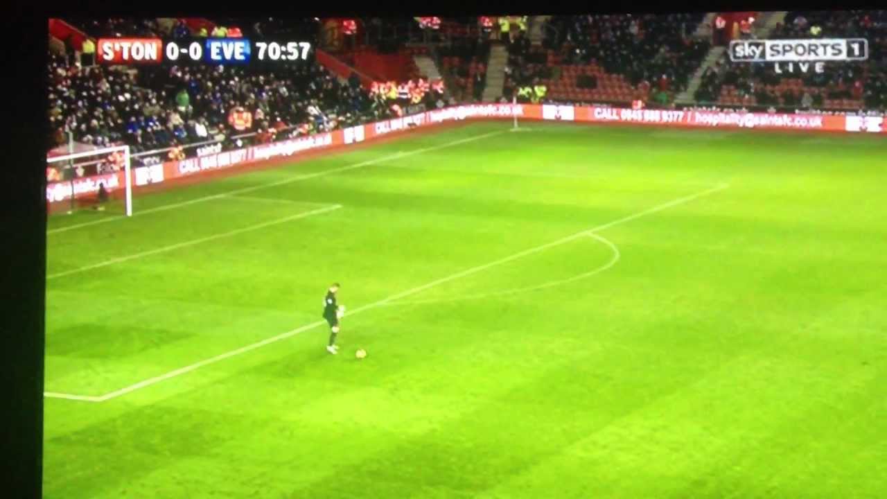Jason Puncheon funny chants after he visited the toilet during a game