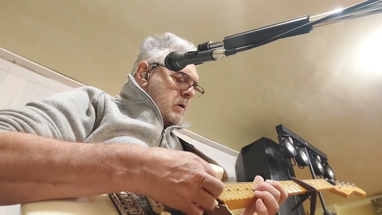 Fede García-Sultanes Del Swing-cover