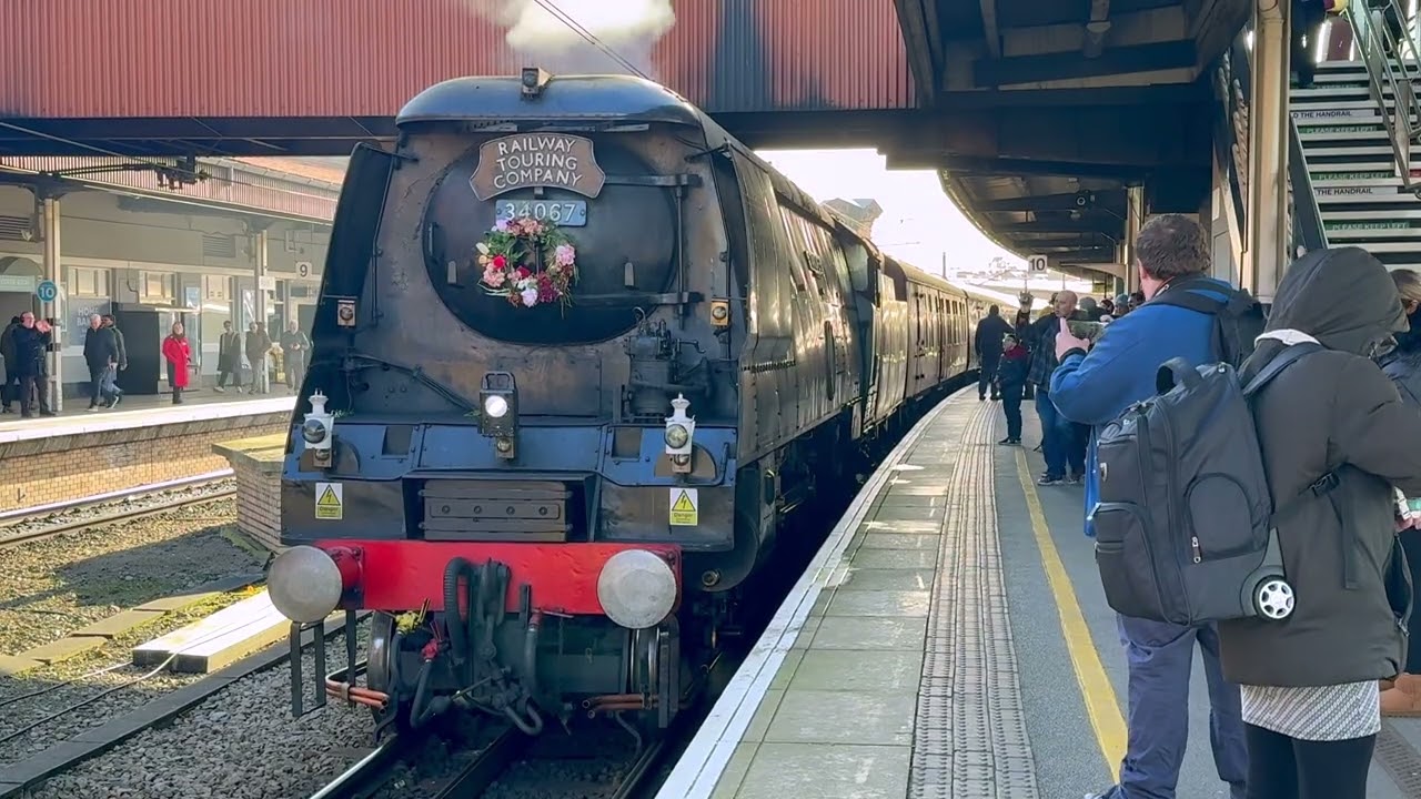 Battle of Britain class locomotive, Tangmere No 34067,  The Valentine’s White Rose,