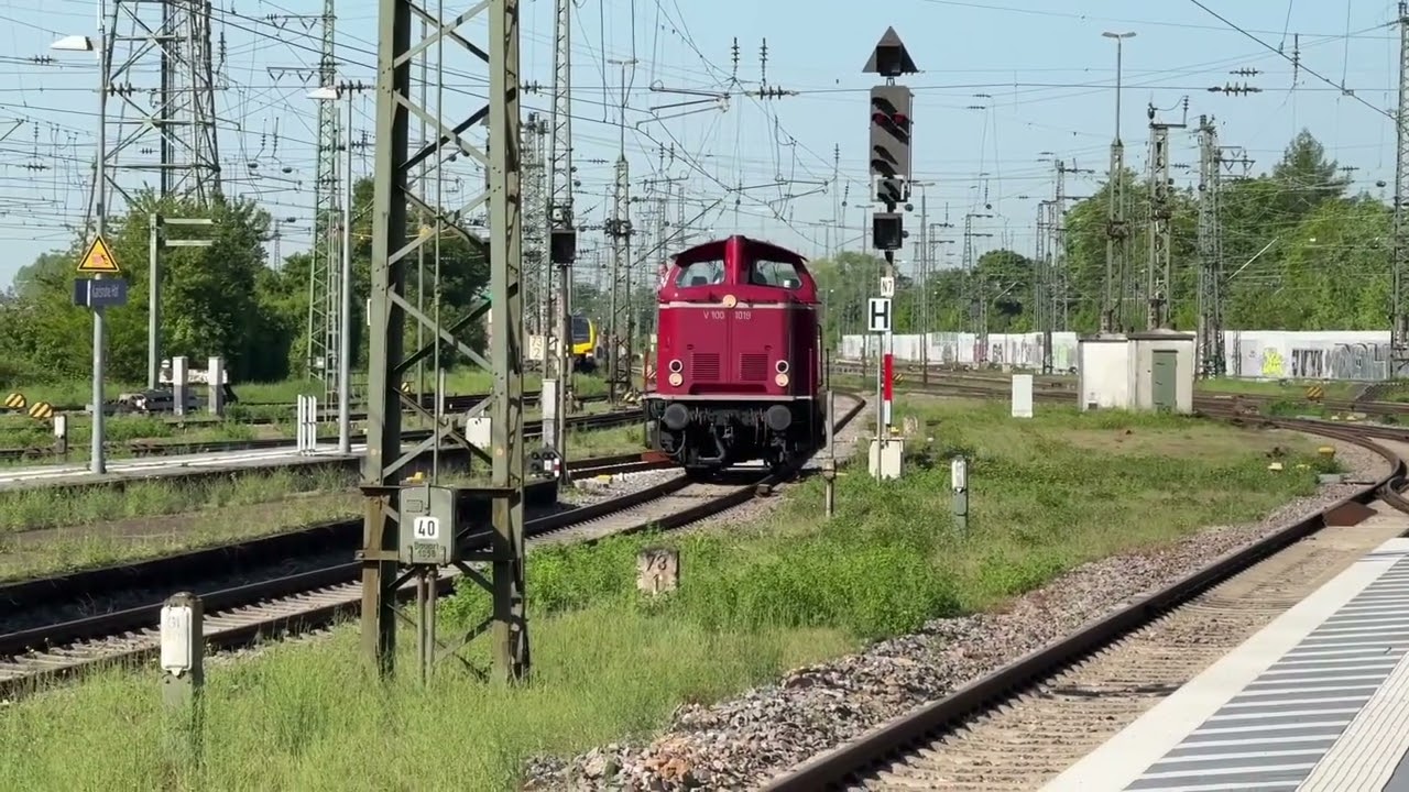2025-05-01 V100 1019 der UEF rangiert um kurz vor 10 Uhr nach Gleis 7 in Karlsruhe Hbf