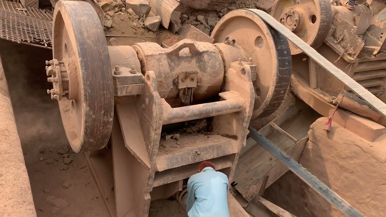 Stone Crusher Machine: A Giant at Work |The Power of Stone: Machine Working in Action