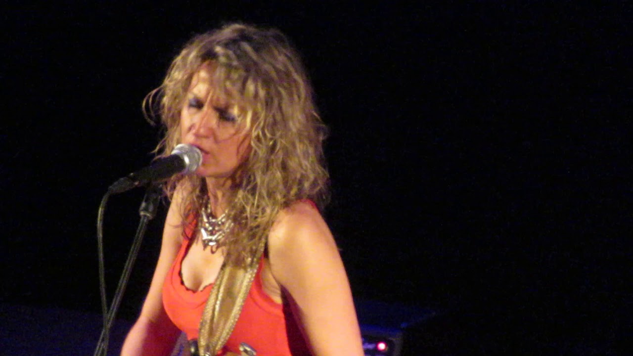Ana Popovic     