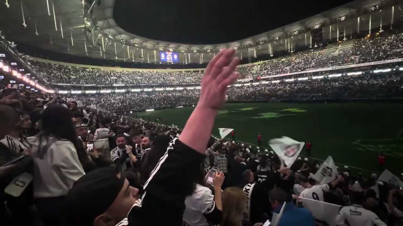 Beşiktaş 2-1 Galatasaray Maç Sonu Eğlenceleri Gel Gel Sarışınım Şinanay Aşkını Bir Sır Gibi