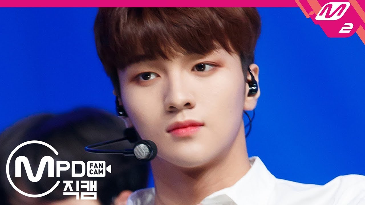 [MPD직캠] X1 차준호 직캠 4K '웃을 때 제일 예뻐' (X1 CHA JUNHO FanCam) | @MCOUNTDOWN_2019.8.29