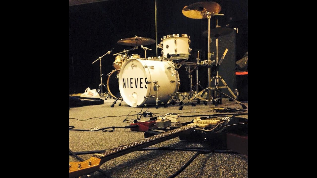 NIEVES - Empty Book