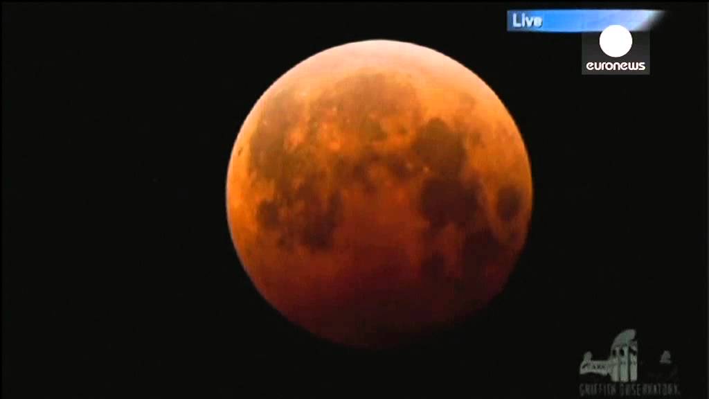'Blood Moon' timelapse: Lunar eclipse seen on October 8, 2014