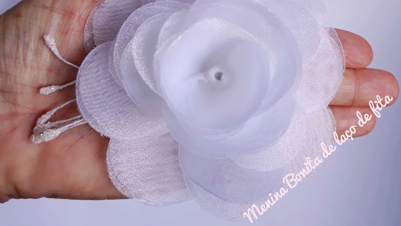 Como fazer flor em organza