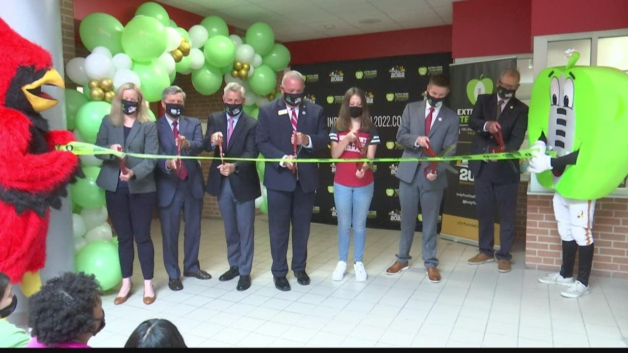 Southport Middle School gets media center upgrade as part of legacy project