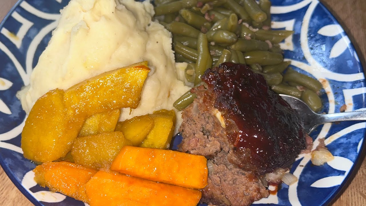 Meatloaf, mashed potatoes, acorn squash and Sweet potatoes baked . #FoodBankFood 
