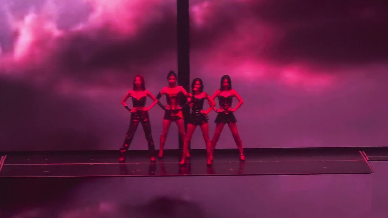 240316 ITZY 있지 - RACER 4K - ITZY 2ND WORLD TOUR [BORN TO BE] in BANGKOK
