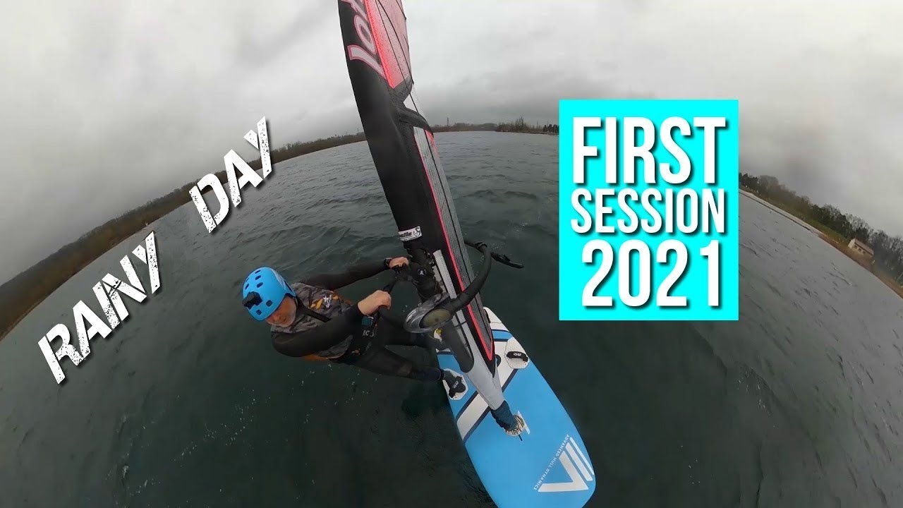 PREMIERE SESSION 2021 - RAINY DAY  - WINDFOIL